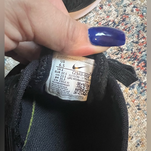 Women’s Nike shoes - Picture 9 of 9